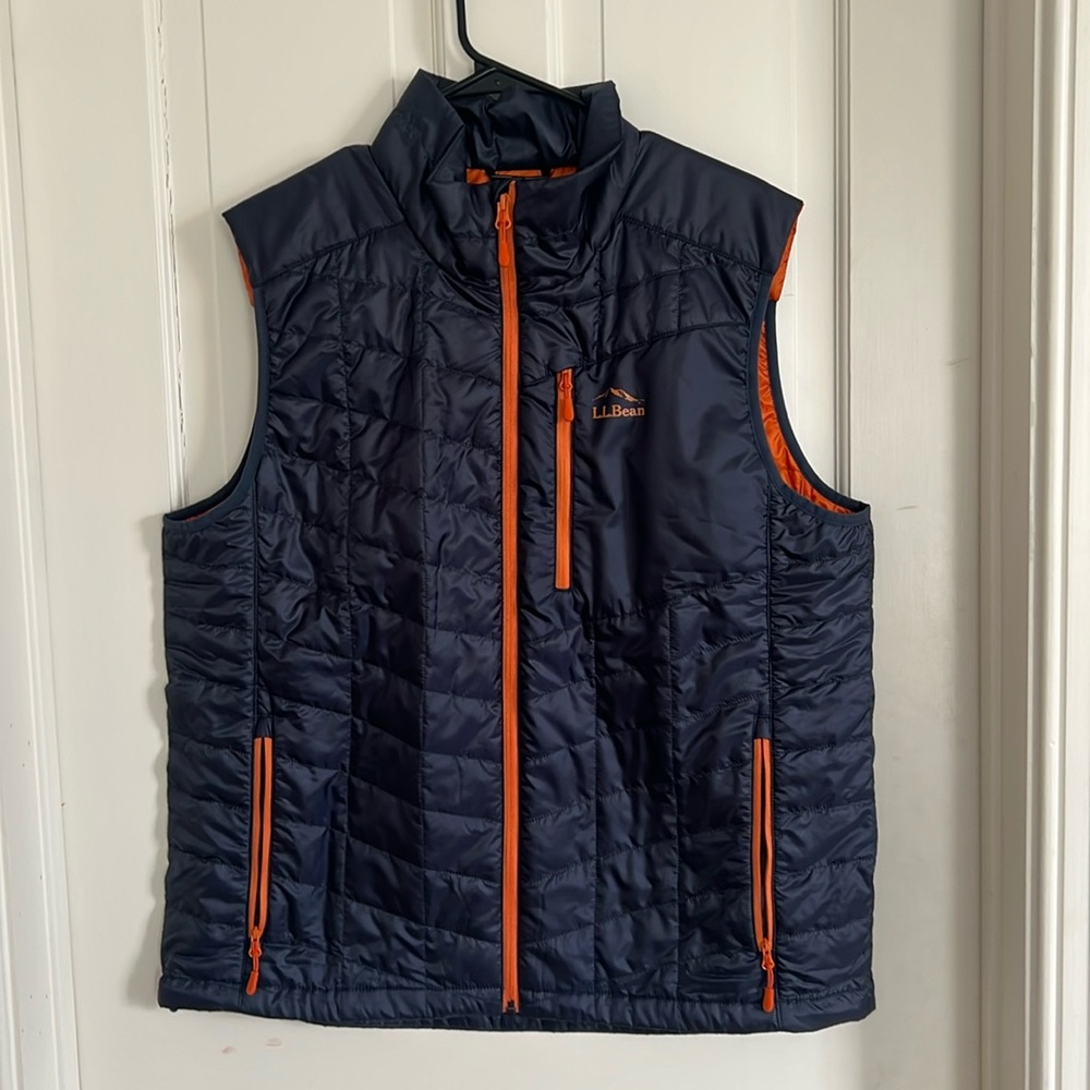 Men’s L.L. Bean puffer vest